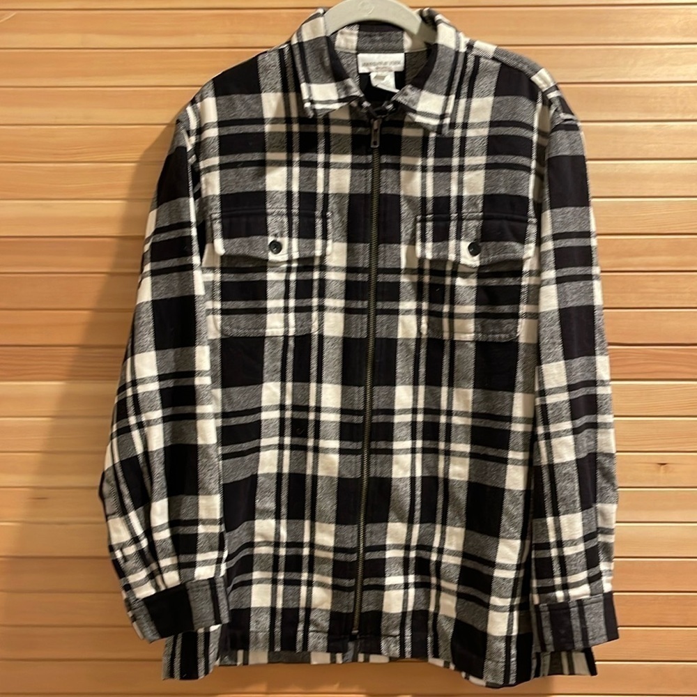 Jones NY Sport XL black and white plaid shirt 100% cotton shirt